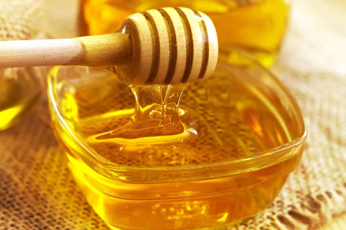 أضرار العسل مع الماء المغلي